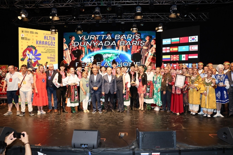 37. Uluslararası Altın Karagöz Halk Dansları birincisi Bulgaristan Oldu