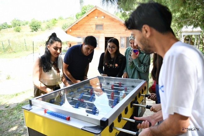 Adaylar Gençlik Kamplarıyla Moral Depoladı