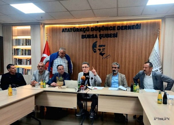 ADD Bursa Şube Başkanı Gürhan Akdoğan: Yeniden Atatürk Cumhuriyeti'ne Ulaşacağız, Söz Veriyoruz!