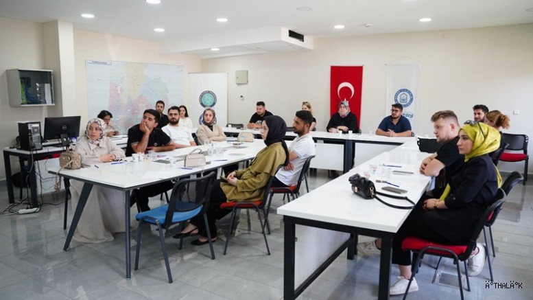 Aile Akademisi'nin İlk Nikahını Başkan  Yılmaz Kıydı 