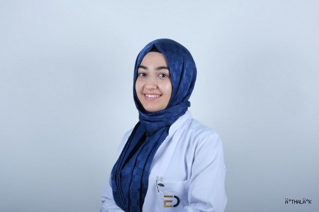 Aşırı Şeker Diş Sağlığını Tehdit Edebilir