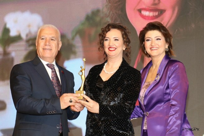 Başarılı İş Kadınlarının Anlamlı Gecesi