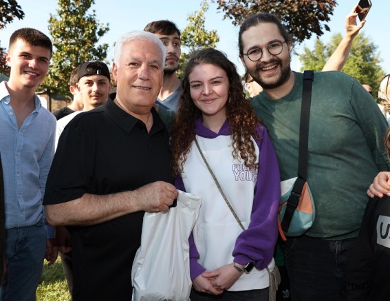 Başkan Bozbey’den Eğitim Desteği Müjdesi