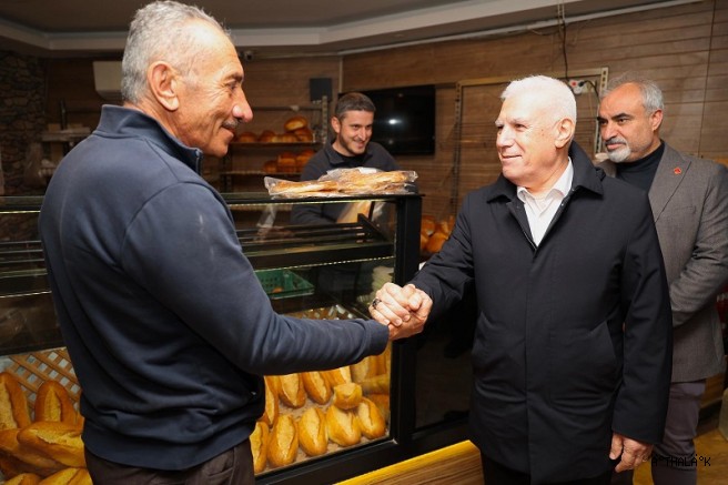 Başkan Bozbey’den İnegöl’e Futbol Sahası Müjdesi