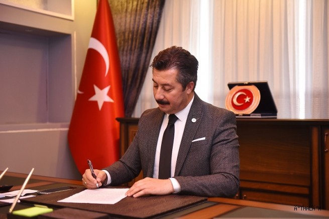 Başkan Ercan Özel'den Kadir Gecesi Mesajı: "Gönül Köprüleri Kurma Vaktidir"