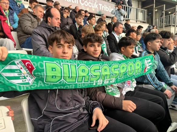 Başkan Erkan Aydın Bursaspor Coşkusunu Çocuklarla Yaşadı