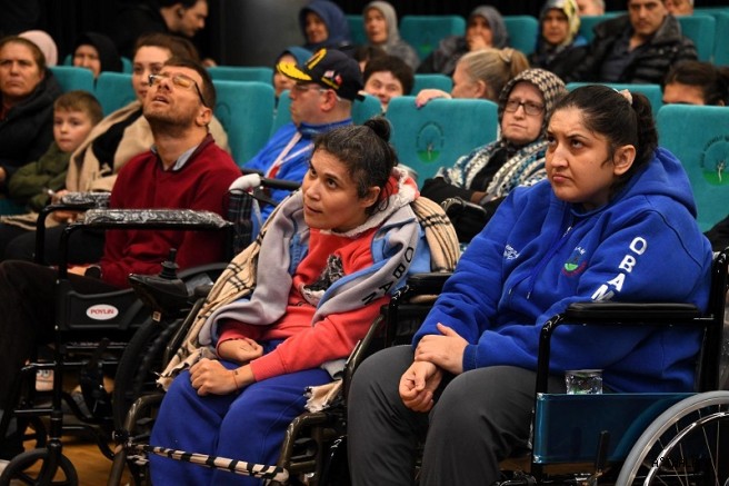 Başkan Erkan Aydın Engelleri Sevgiyle Aştı 