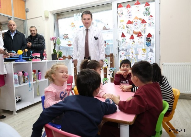 Başkan Erkan Aydın Mesleğini Çocuklara Tanıttı 