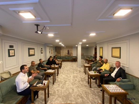 Başkan Karabatı’dan Hayrat Vakfı’na Ziyaret