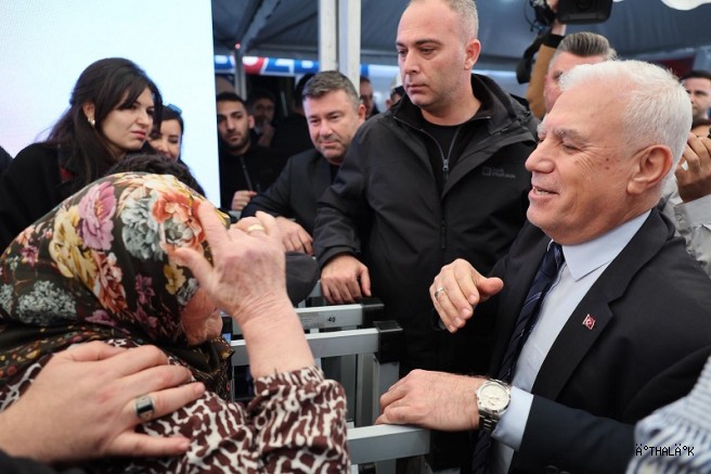 Başkan Mustafa Bozbey : Kimse Hizmet Aşkımızı Engelleyemez