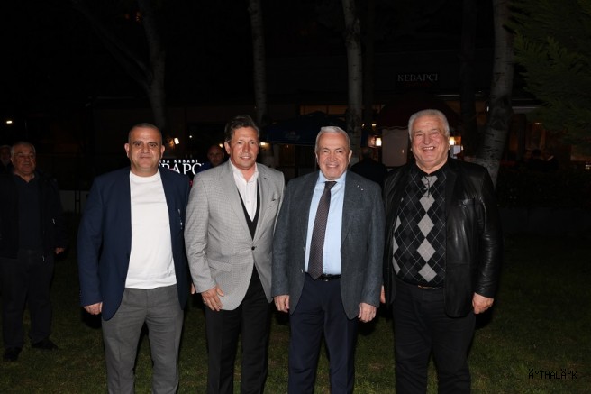 Başkan Şadi Özdemir Amatör Spor Kulüp Temsilcileri İle Buluştu