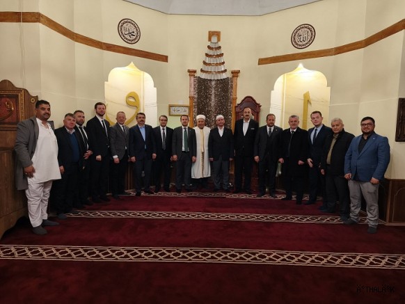 Başkan Yılmaz Evlad- ı Fatihan İle Kardeşlik Sofrasında