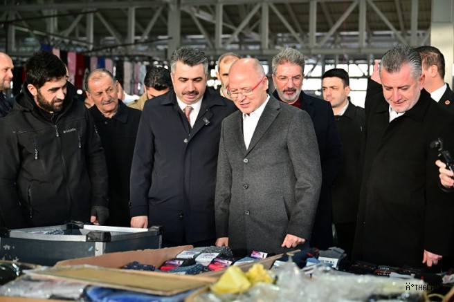 Başkan Yılmaz Millet Mahallesi Pazar Esnafı İle Buluştu