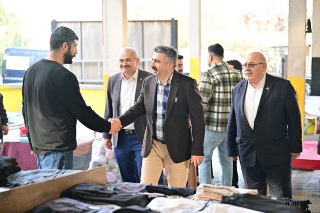 Başkan Yılmaz Pazar Esnafıyla Buluştu