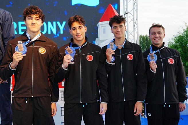 Belediyesporlu Yüzücü Özgür Yonca, Avrupa Üçüncüsü