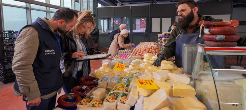 Beylikdüzü'nde Pazar Atıkları Geri Dönüşüme Kazandırılıyor