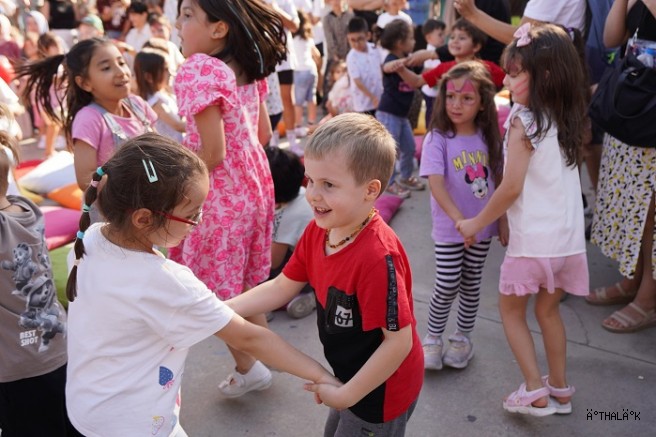 Beylikdüzü Yaza Coşkuyla “Merhaba” Dedi