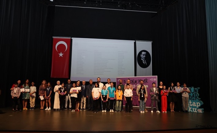 Boyları Kadar Kitap Okudular, Ödülleri Kaptılar