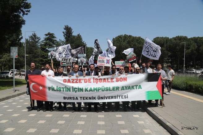BTÜ’lü Öğrencilerden Filistin’e Nöbetli Destek