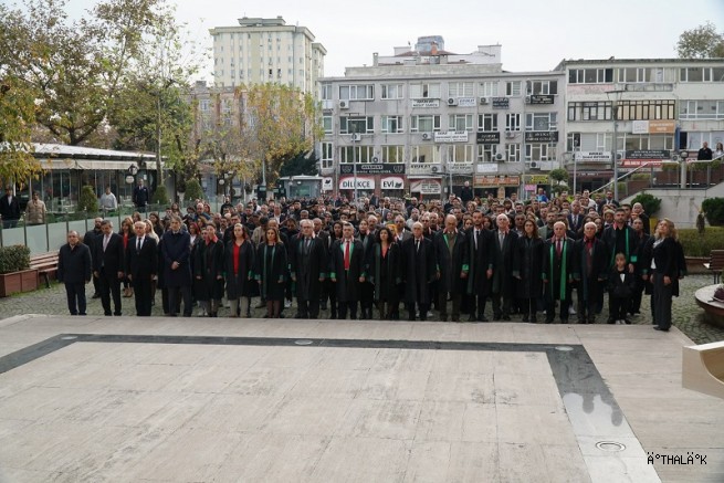 Bursa Barosu Ulu Önder'i Ölümünün 87. Yılında Törenle Andı