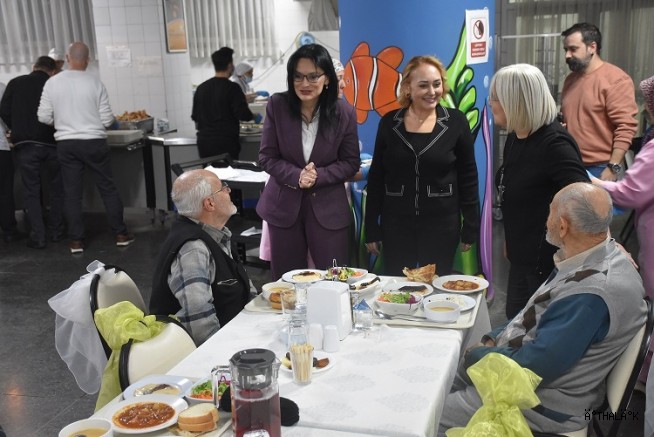 Bursa BUSADER'den Anlamlı İftar