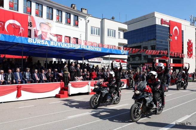 Bursa’da Cumhuriyet Bayramı Coşkusu