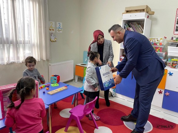 Bursa’da Öğrencilerin Karne Heyecanı