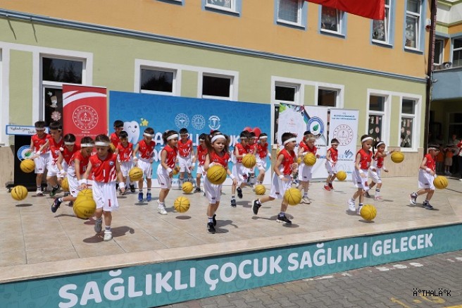 Bursa’da Sağlık Elçileri Yetişiyor: “Sağlıklı Çocuk, Sağlıklı Gelecek” Programı Başladı
