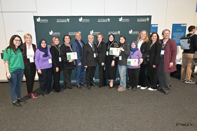 Bursa, Dünyaya Tanıtıldı