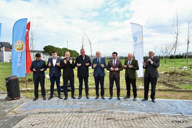 Bursa'nın Fethi 700 . Yıl Anısına Fidanlar Toprakla Buluştu