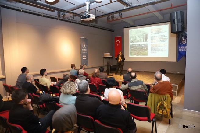 Bursa'nın Mimari Evrimi Yakın Planda