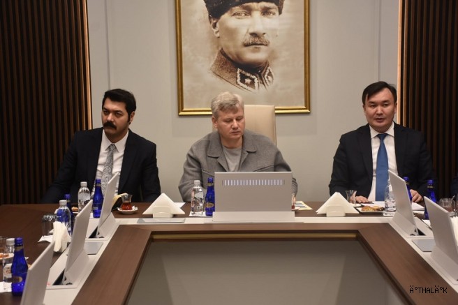 Bursa OSB Örnek Olmayı Sürdürüyor