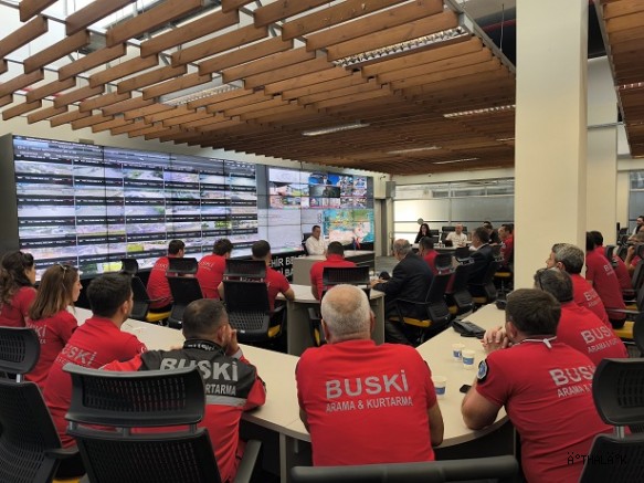 BUSKİ ve BURULAŞ Arama Kurtarma Ekipleriyle AKOM’da İstişare Toplantısı