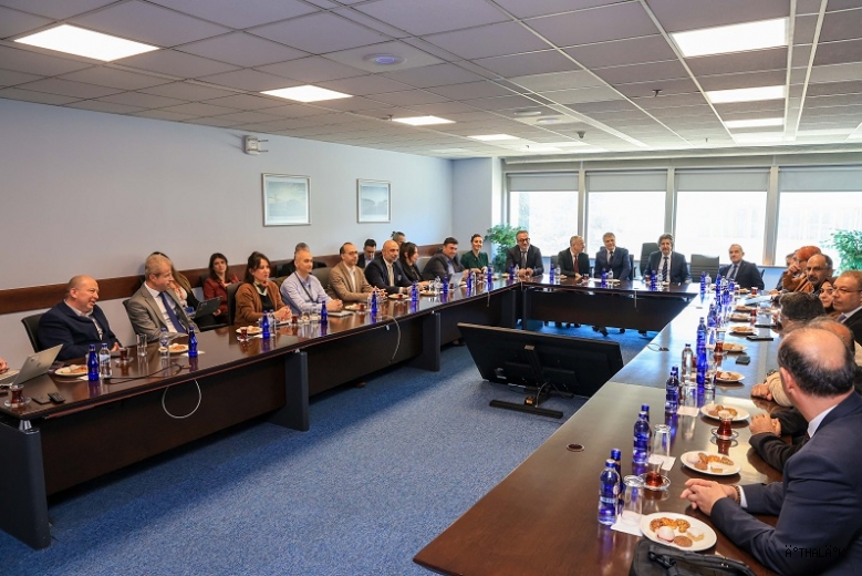 BUÜ’den OYAK Renault’ya işbirliği Ziyareti