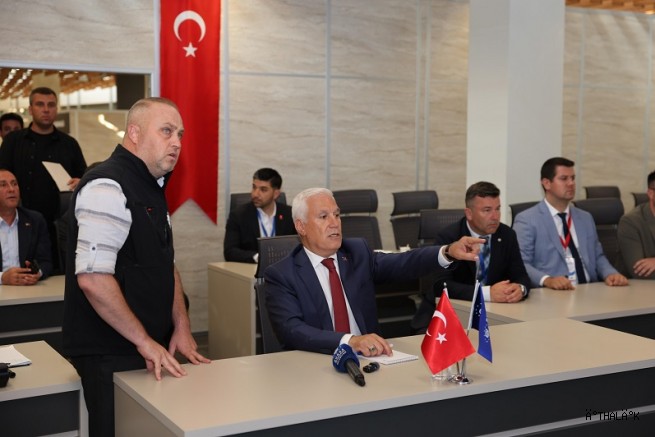 Büyükşehir’den Orhaneli’deki Yangına Anında Müdahale