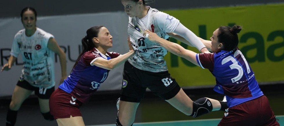 Büyükşehir Hentbol Takımı Finalde!