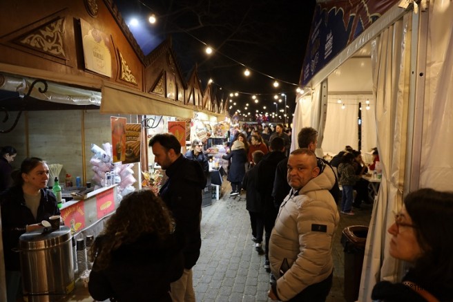 Büyükşehir'in Ramazan Meydanı'nda Her Yer Işıl Işıl