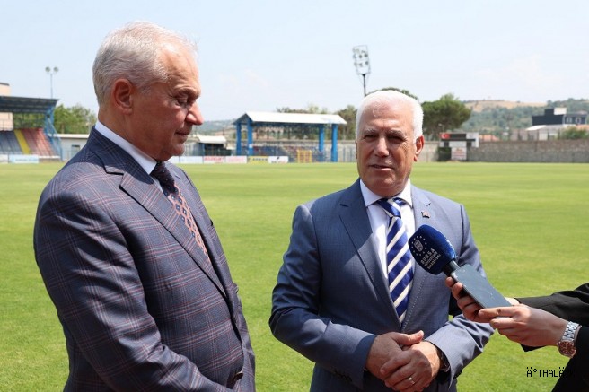 Büyükşehir, Mustafakemalpaşa İlçe Stadı’nı Sil Baştan Yeniledi