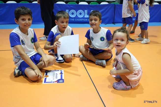 Büyükşehir Yaz Okulları’nda Sertifika Heyecanı