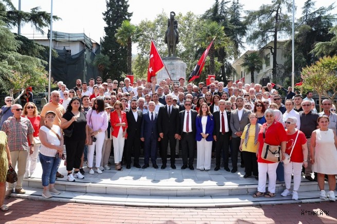 CHP Bursa’dan Coşkulu 30 Ağustos Kutlaması