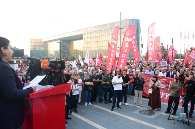 CHP Bursa'dan Kayyum Kararına Tepki: 'Mahkemenin Kararını Tanımıyoruz'