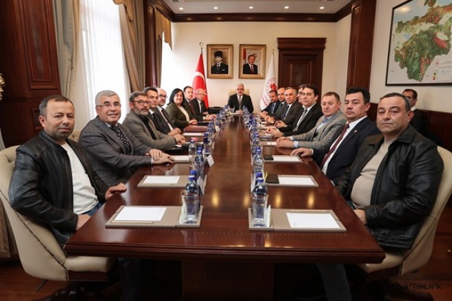 CHP Bursa İl Başkanı Nihat Yeşiltaş : Türkiye Cumhuriyeti Bir Parti Devleti Değildir Hiçbir Zaman da Olmayacaktır 