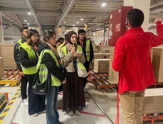 Çilek, Geleceğin Mühendislerini Üretim Sahasında Ağırladı