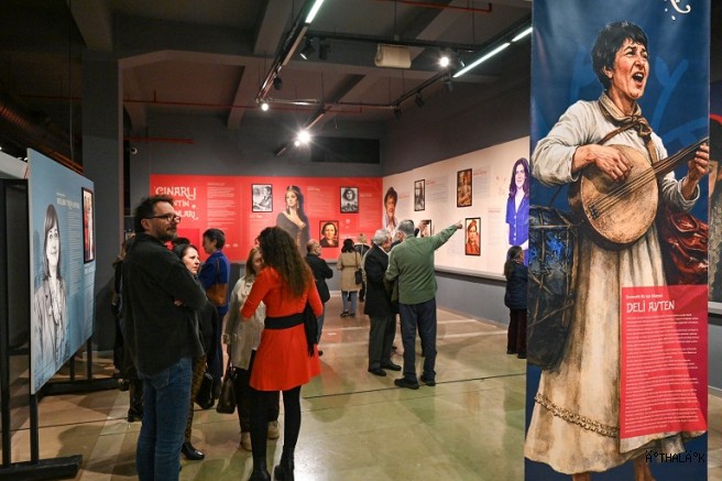 ‘Çınarlı Kentin Kadınları'nın Dünyasına Yolculuk