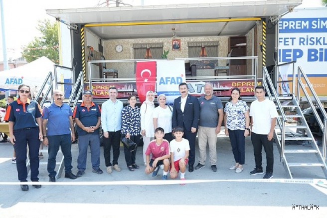 Deprem Simülasyon Tırına Büyük İlgi