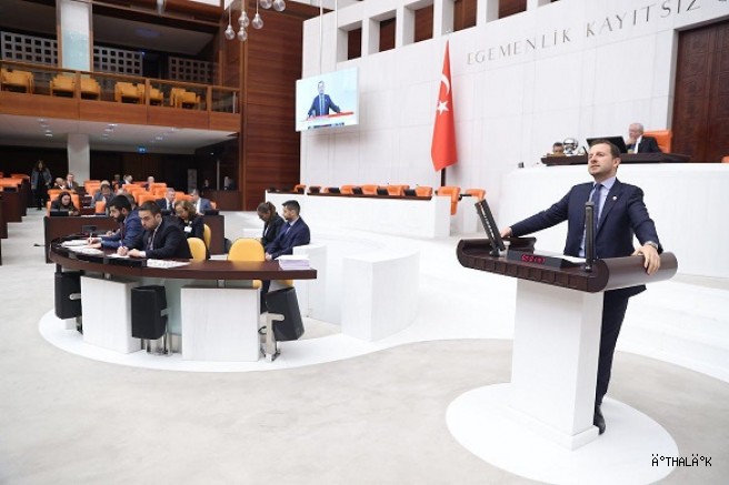 Devletimizde Kimsenin Kimliği İle Sorunu Yok