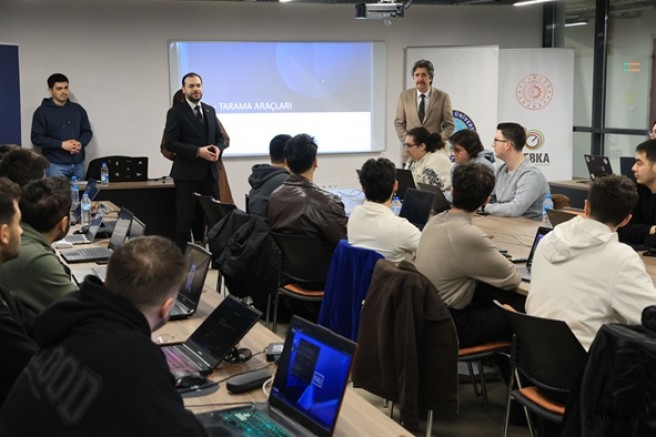 Dijital Vatanın Muhafızları Bursa’da Yetişiyor