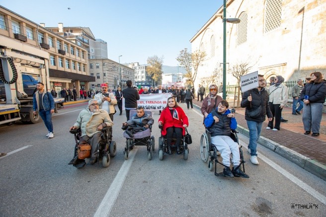 ‘Engel Olma, Farkında Ol’