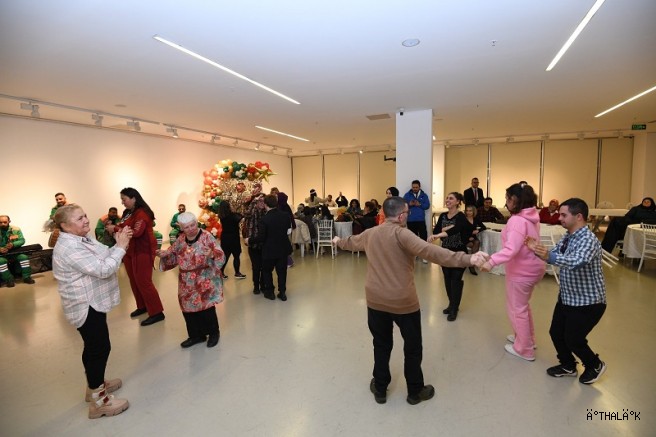 Engelliler Meclisi’nden Kalpleri Isıtan Yeni Yıl Buluşması