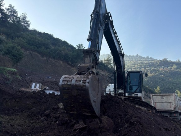 Gemlik Belediyesi’nden Kurşunlu’da Yeni Yol Çalışması